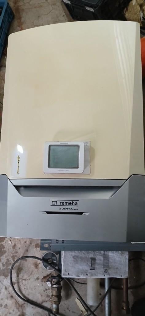 Remeha Quinta Ace 45, Doe-het-zelf en Verbouw, Verwarming en Radiatoren, Ophalen, 30 tot 80 cm, Gebruikt, Hoog rendement (Hr)