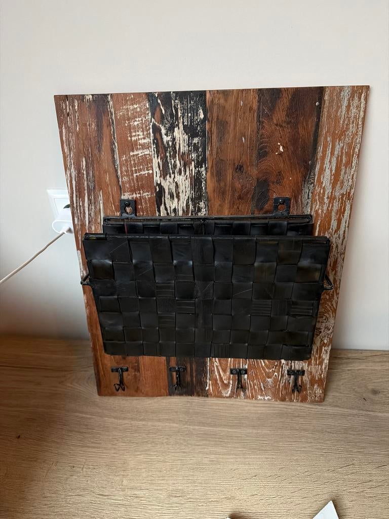 Tijdschriftenrek/sleutelbord massief hout, Ophalen