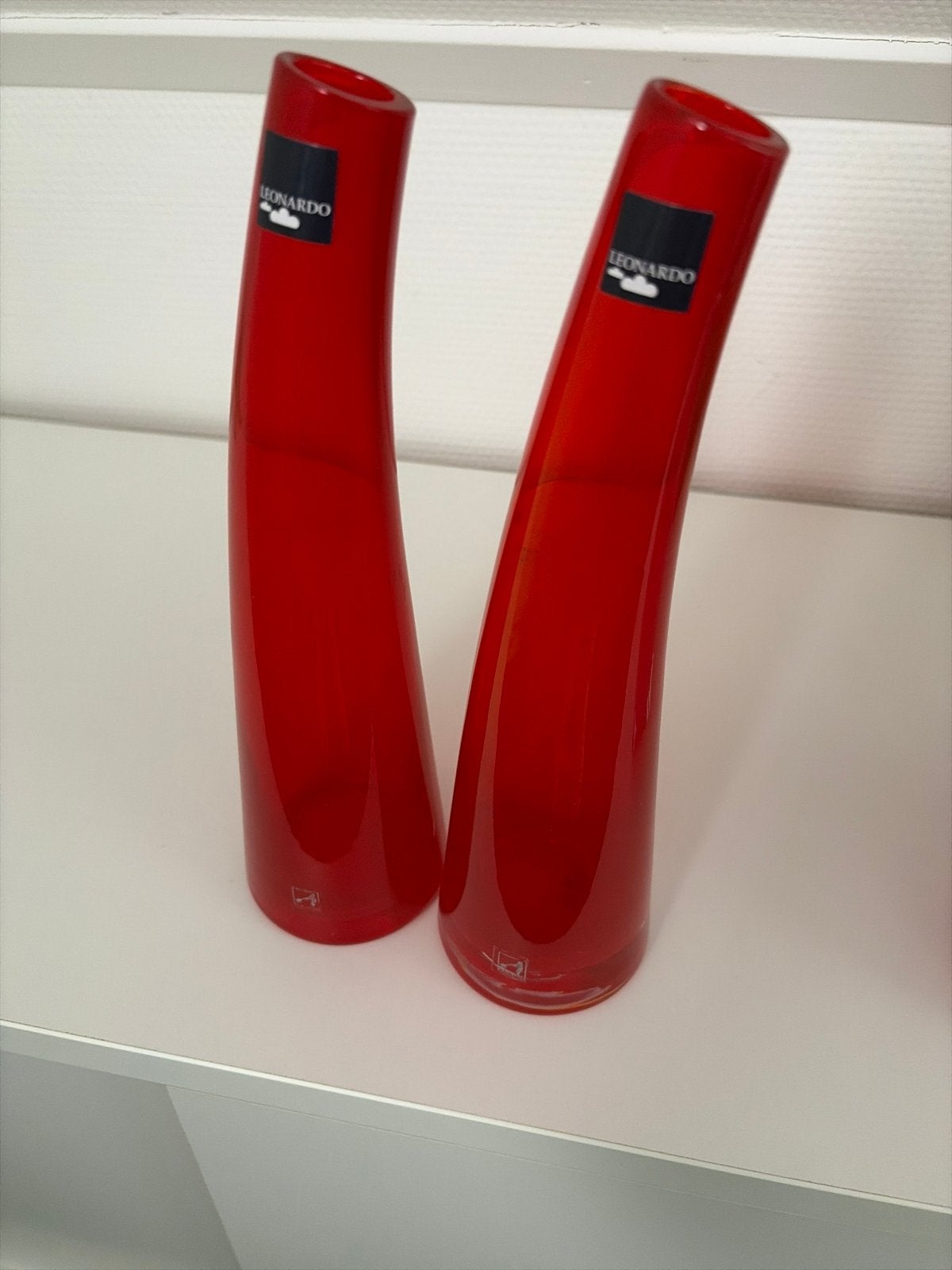 Set van 2 rode Leonardo vazen, Ophalen of Verzenden, Zo goed als nieuw, Rood, Glas