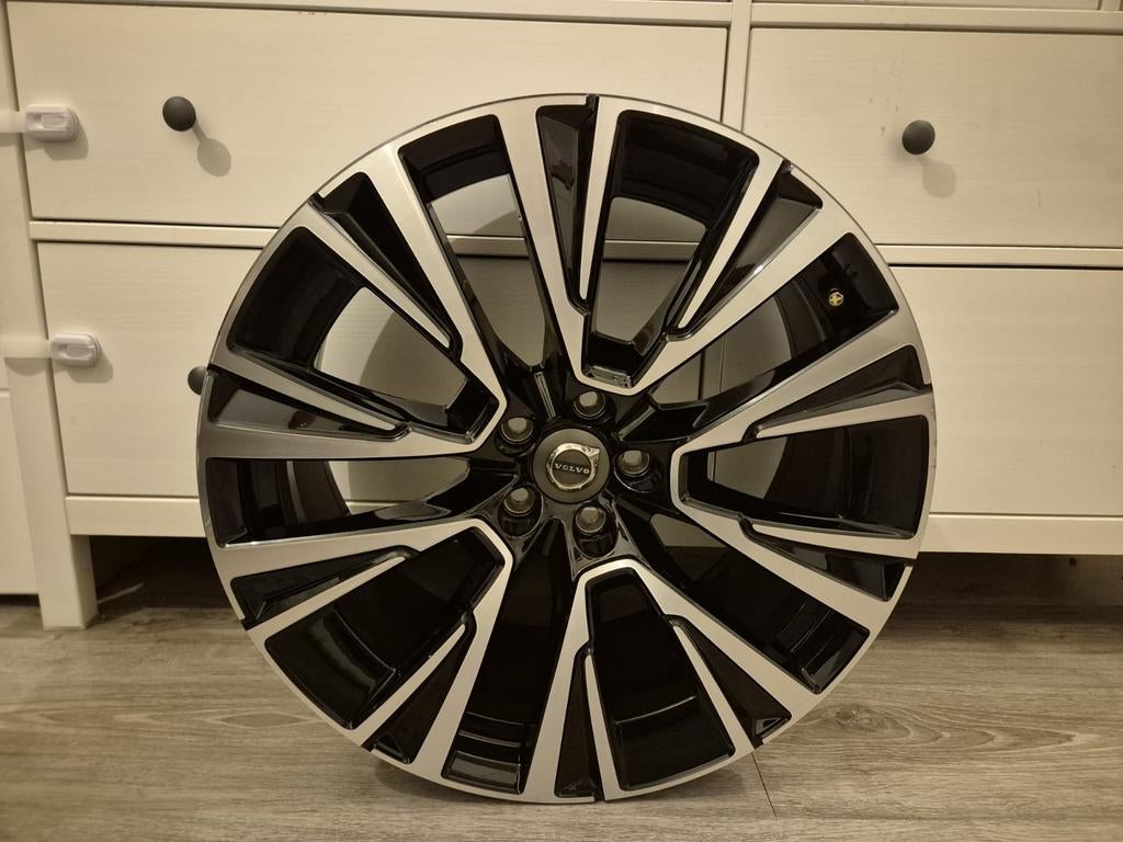 Volvo 20 Inch Multispoke Velg, Ophalen of Verzenden