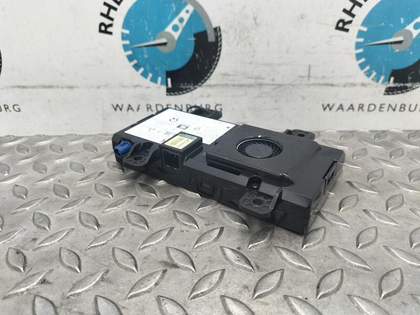 JAGUAR E PACE X540 R-Dynamic HSE [WIRELESS_PHONE_CHARGER_STA, Ophalen of Verzenden, Gebruikt, Stiba lid