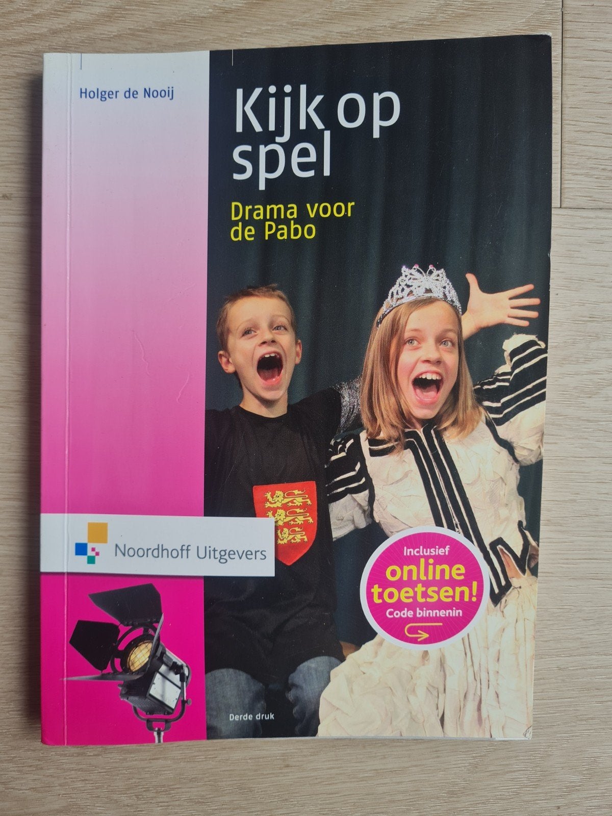 Kijk op spel: Drama voor de Pabo - Holger de Nooij, Ophalen of Verzenden, Zo goed als nieuw, HBO, Holger de Nooij