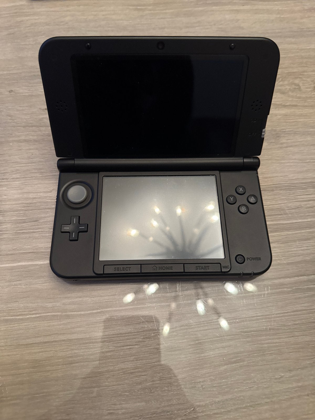 Nintendo 3DS XL Zwart met 3 games en beschermhoes, Spelcomputers en Games, Spelcomputers | Nintendo 2DS en 3DS, Met games, Zwart