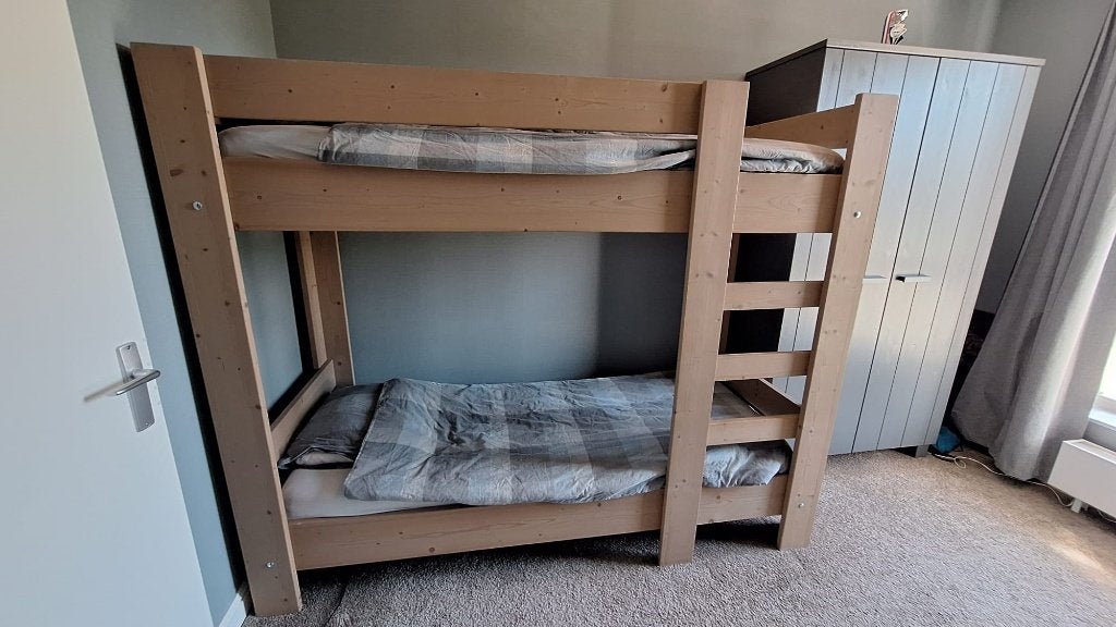 Heel mooi houten stapelbed, Huis en Inrichting, Slaapkamer | Stapelbedden en Hoogslapers, Ophalen, Gebruikt, 160 tot 180 cm, Tweepersoons