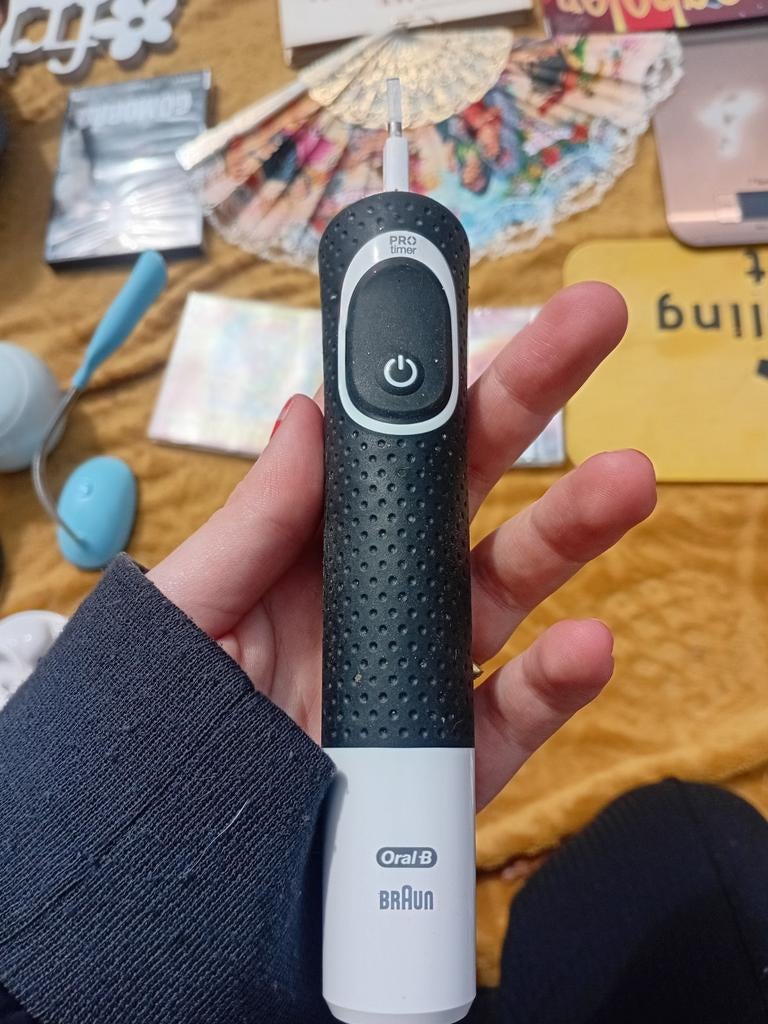 Oral-B Elektrische Tandenborstel Pro Timer Zwart/Wit, Ophalen of Verzenden, Gebruikt, Mondverzorging