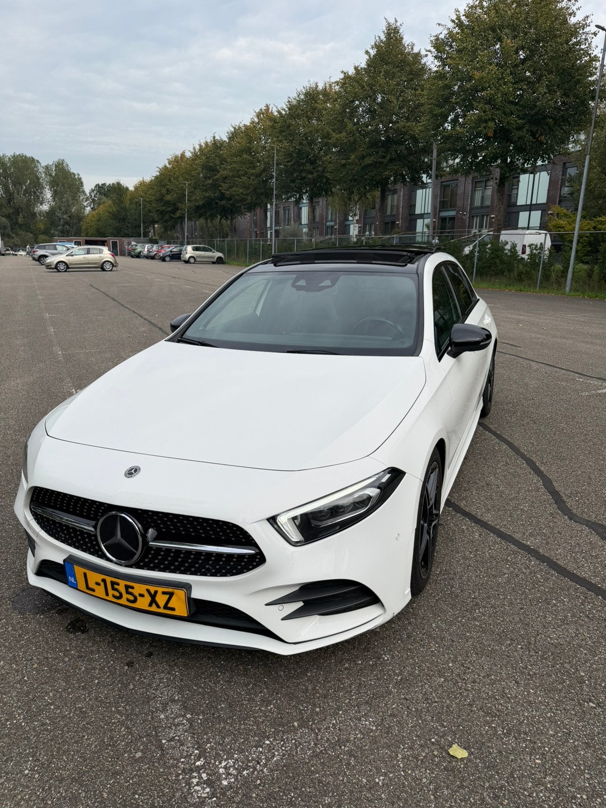 Mercedes-Benz A-Klasse A 200 163pk 7G-DCT 2019 Wit, Auto's, 4 cilinders, Particulier, 1600 kg, 685 kg