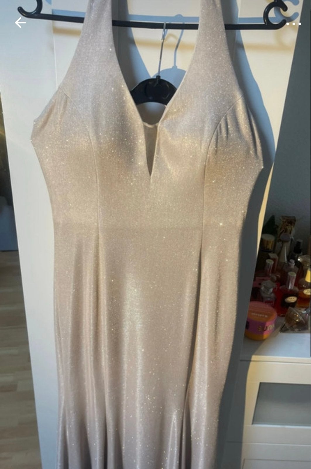 Elegante avondjurk met glitter - Maat M, Beige, Zo goed als nieuw, Onder de knie, Ophalen