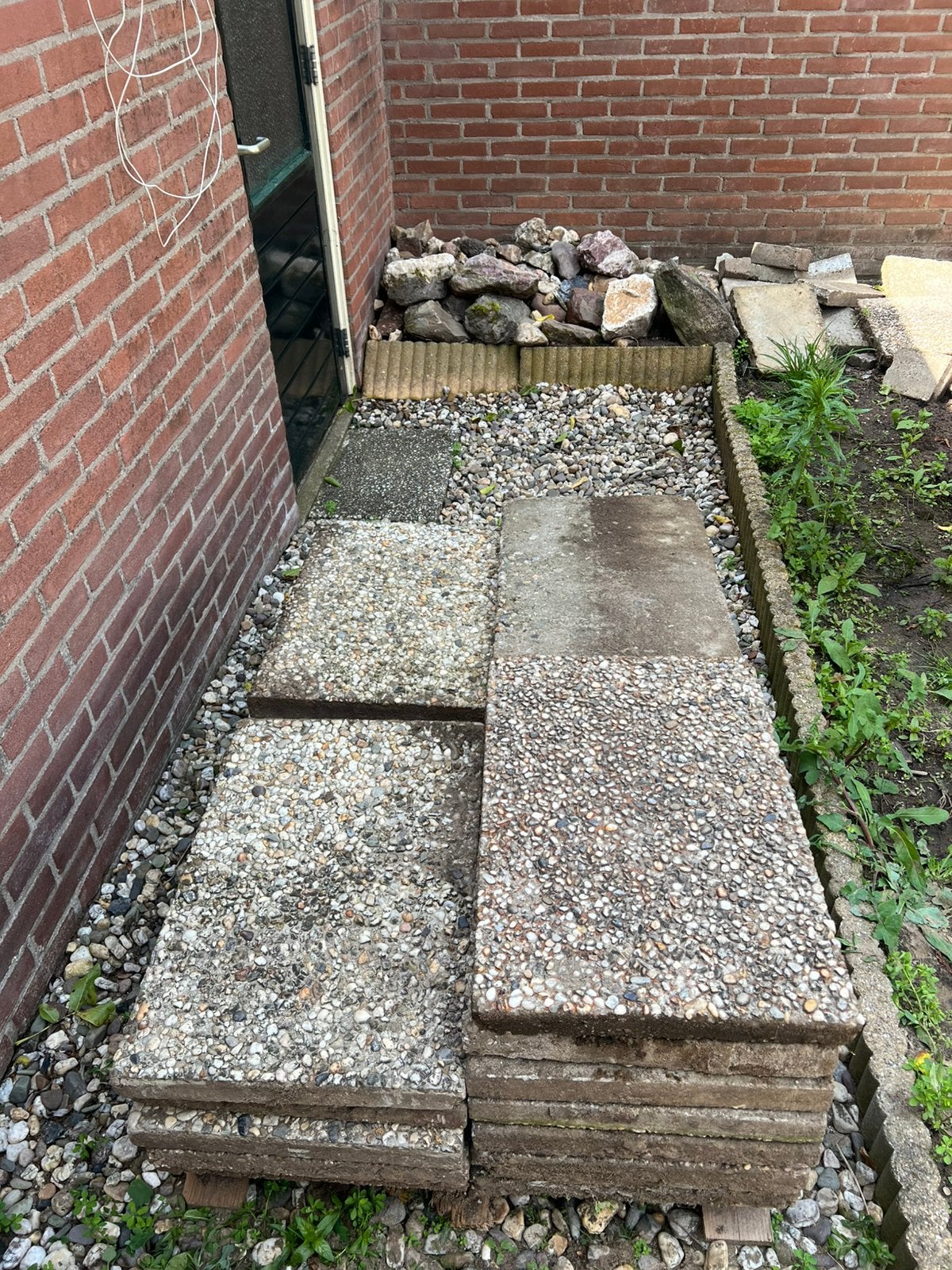 Ongeveer 65 grindtegels van 60x40 cm, Ophalen, Zo goed als nieuw, 10 m² of meer, Beton