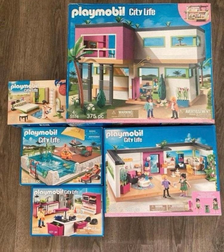 PLAYMOBIL City Life Villa met zwembad en inrichting, Ophalen of Verzenden, Zo goed als nieuw, Jongen of Meisje