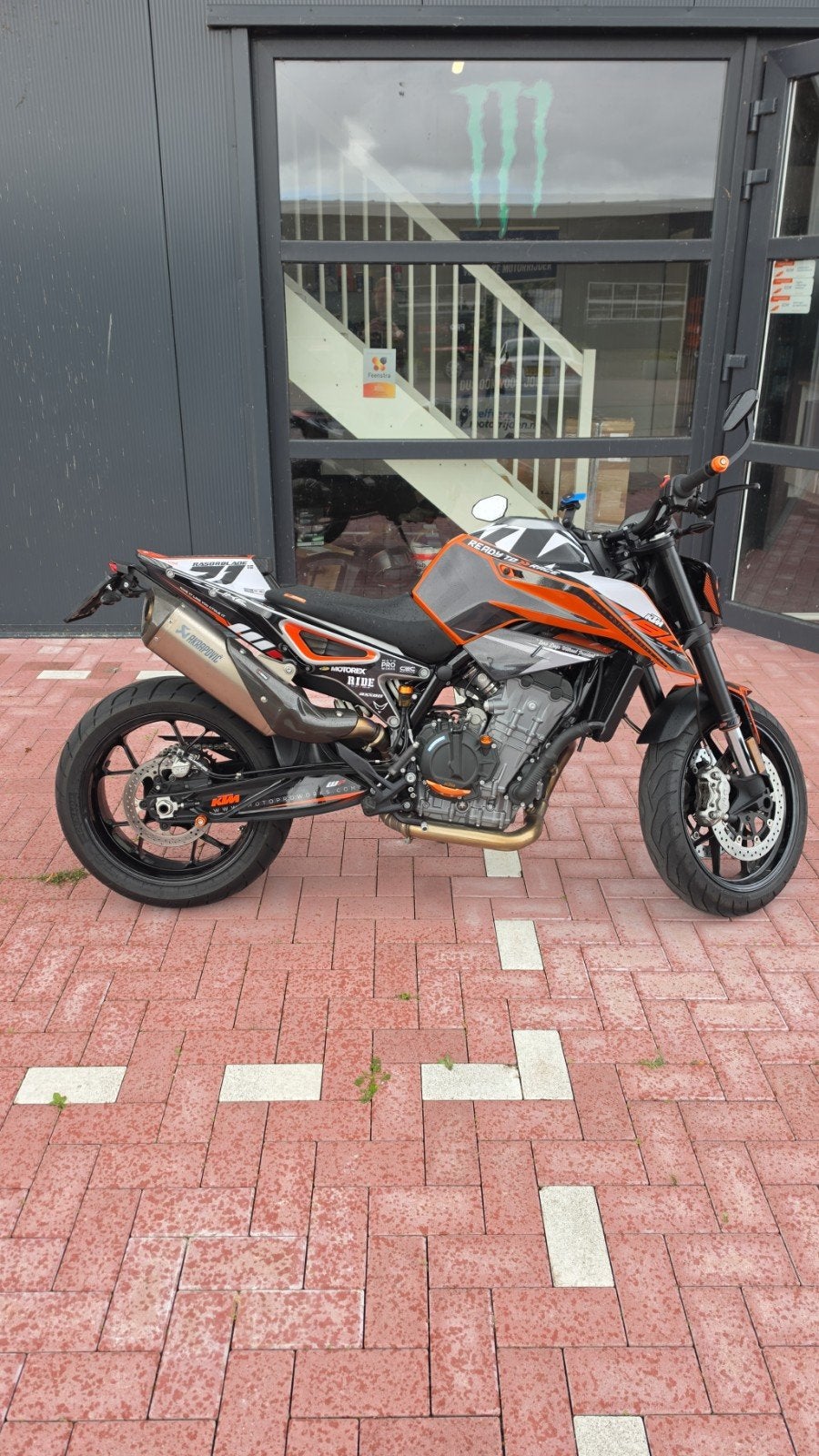 KTM 790 Duke 2020 - Naked Bike met Akrapovic uitlaat, Motoren, 2 cilinders, Motorrijbewijs A, Particulier, Meer dan 35 kW