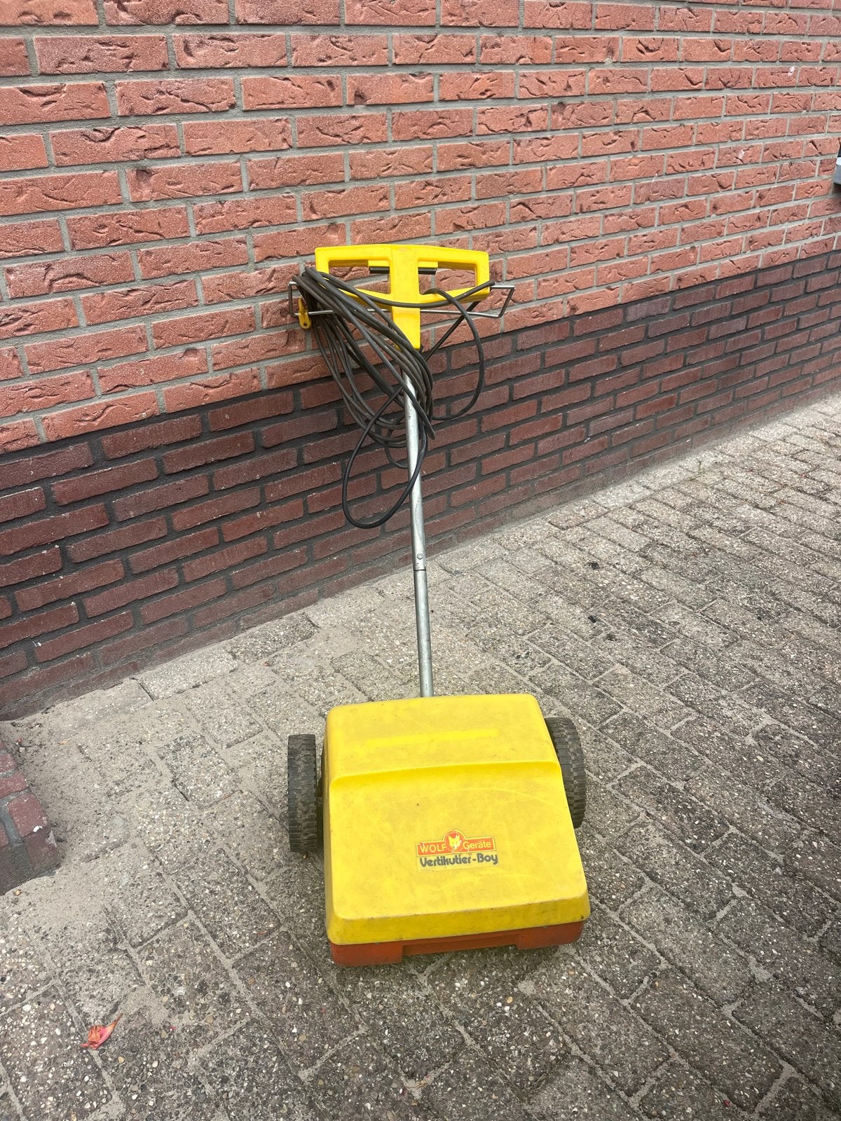 Wolf Verticuteermachine - Elektrisch op snoer, Ophalen, Gebruikt, Elektrisch