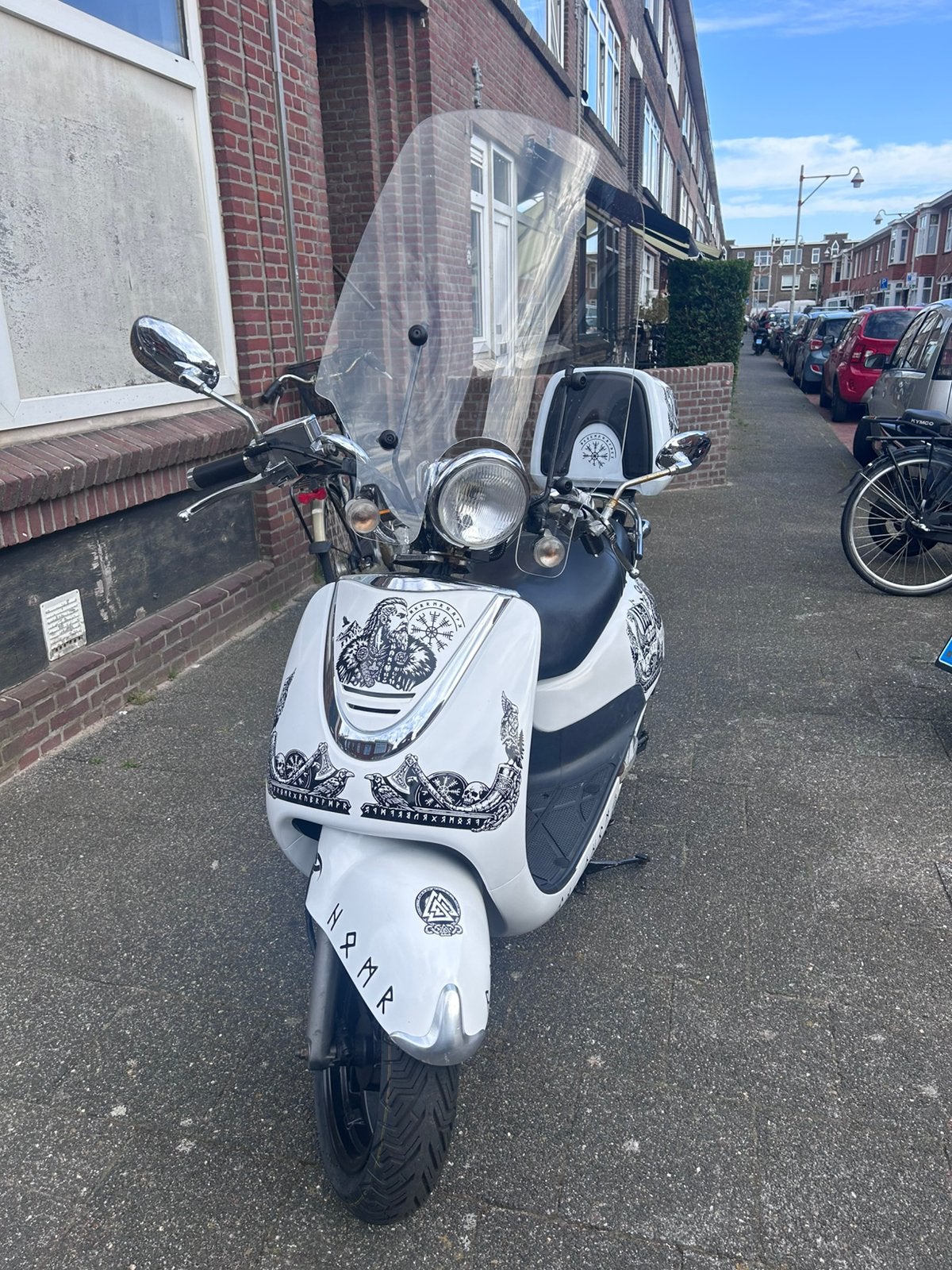 Sym Allo Scooter met unieke Viking-thema bestickering, Fietsen en Brommers, Snorfietsen en Snorscooters, Ophalen, Gebruikt, SYM