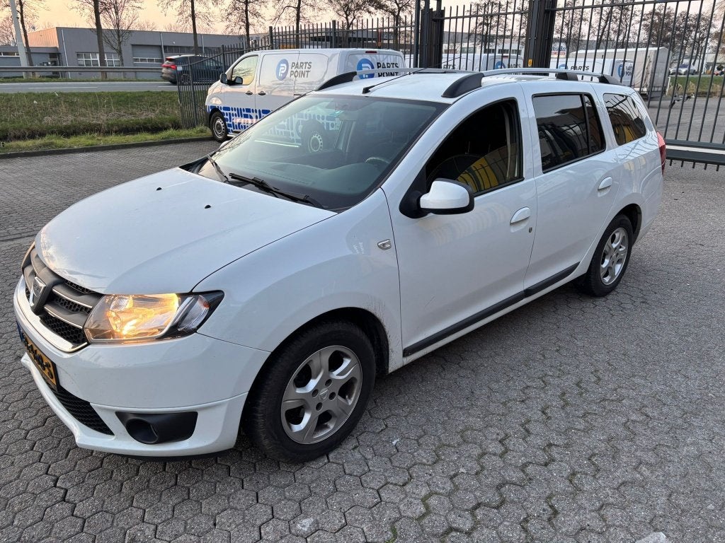 Dacia Logan MCV 0.9 Tce 90pk Easy-r S&S Stepway 2015 Wit, Auto's, Dacia, Voorwielaandrijving, 898 cc, Stof, 40 €/maand