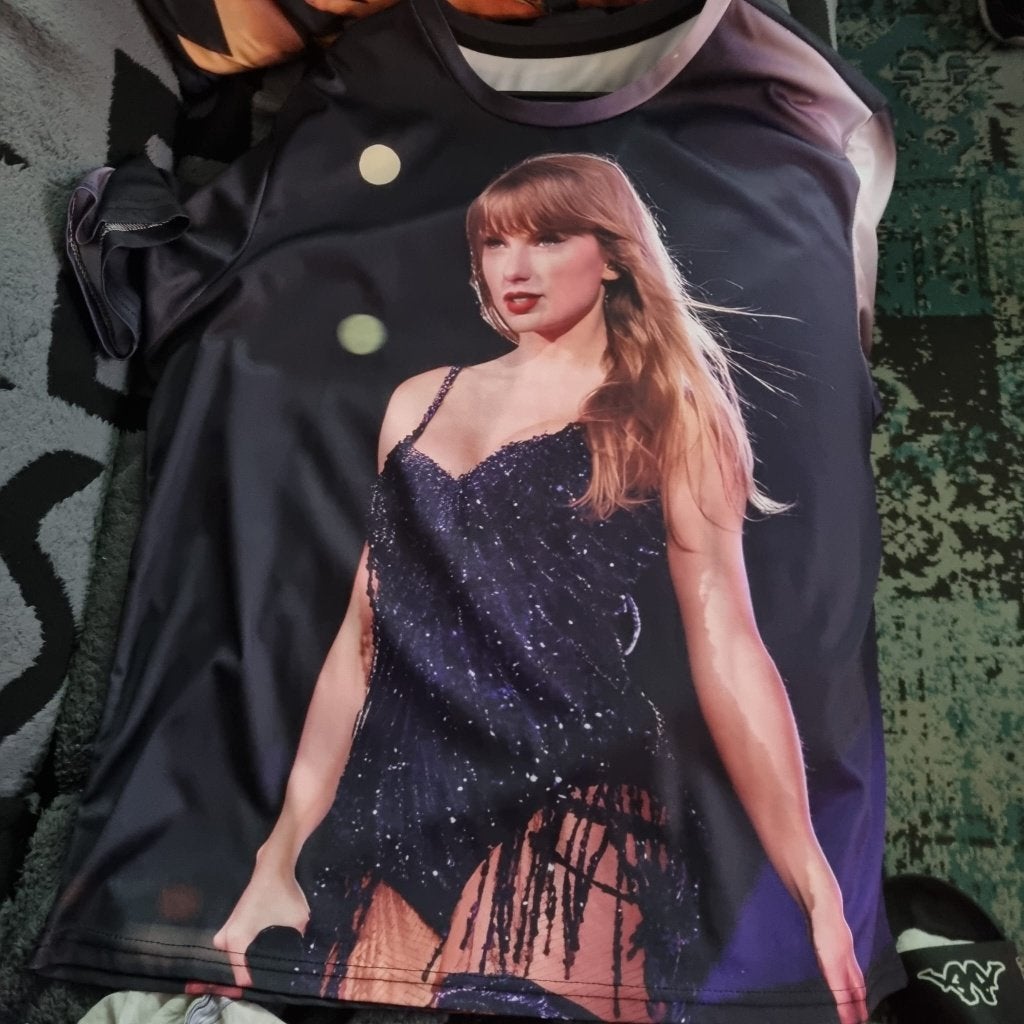 Taylor swift shirt b, Ophalen of Verzenden, Nieuw, Korte mouw