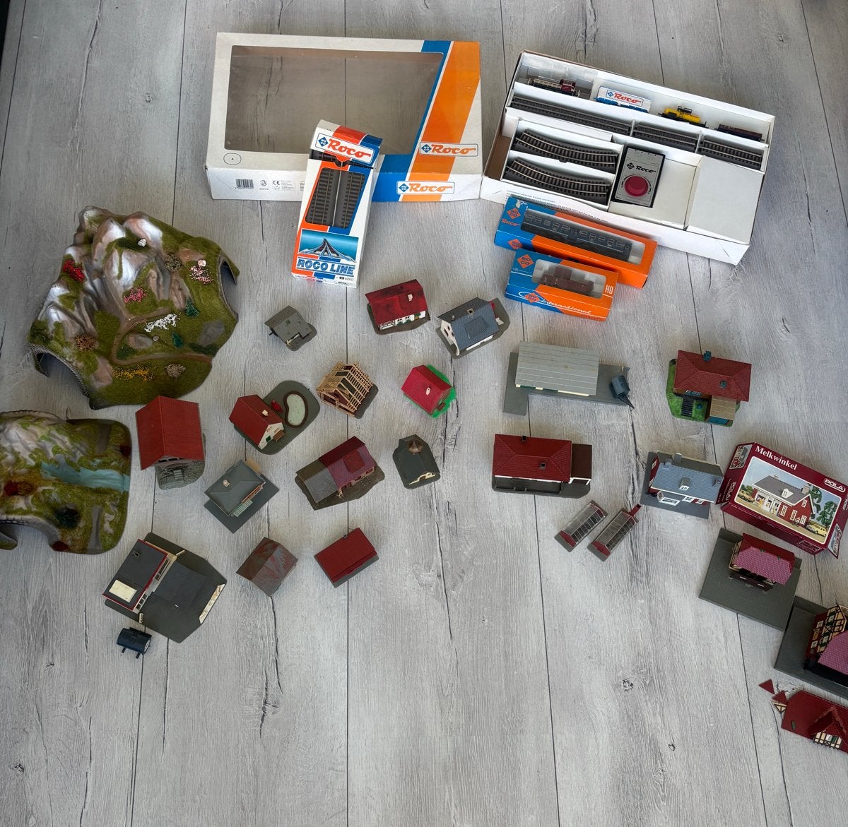 Verzameling modeltrein (Roco), accessoires en gebouwen, Gebruikt, Gelijkstroom of Wisselstroom, Brug, Tunnel of Gebouw, Ophalen of Verzenden