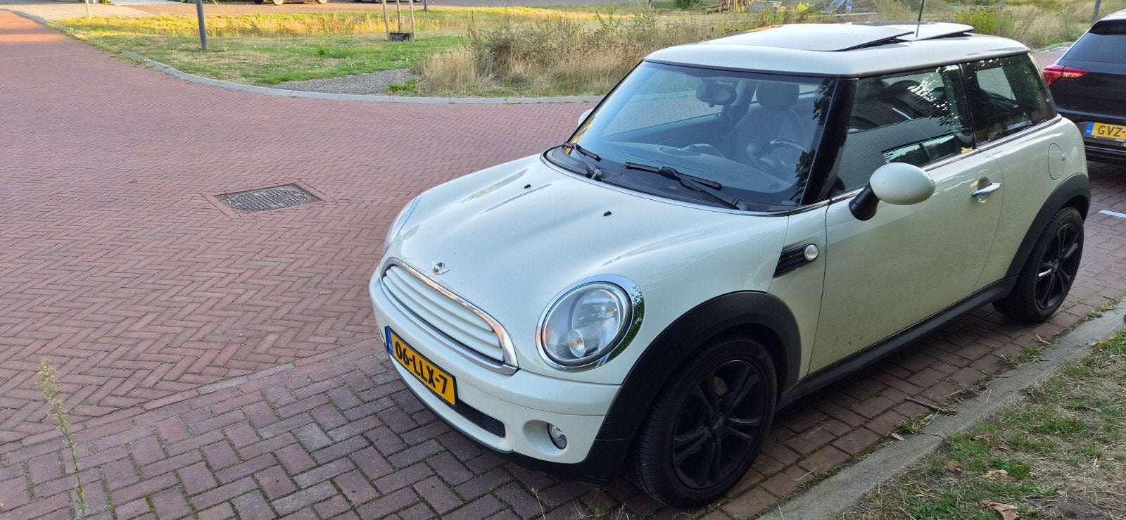 MINI One 1.6 | Pano | Navi | Airco | APK 06-2027