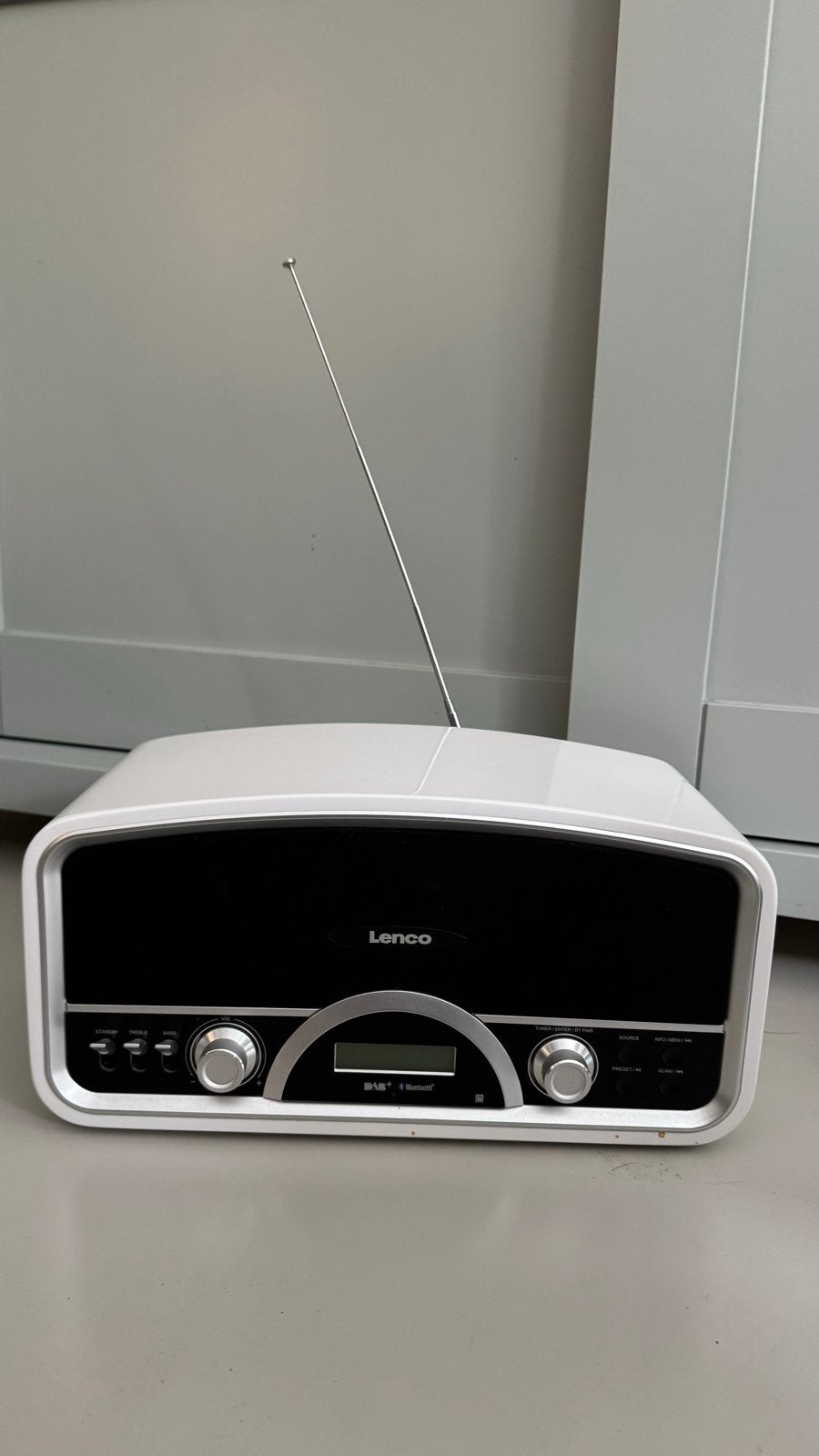 Lenco DR05 BT DAB+/FM Radio met Bluetooth - Zeer goede staat, Ophalen, Zo goed als nieuw, Radio