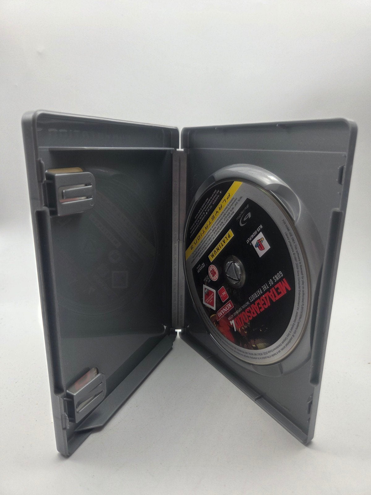 Metal Gear Solid 4: Guns of the Patriots (PS3 Platinum), Online, Gebruikt, Vanaf 18 jaar, Shooter
