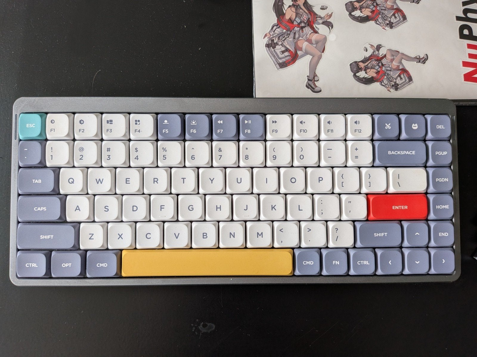 NuPhy Air75 draadloos mechanisch toetsenbord + extra keycaps, Ophalen, NuPhy, Hot-swappable, Zo goed als nieuw