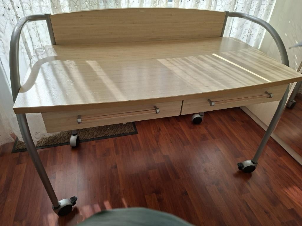 Bureau van het Franse merk Gautier, Ophalen, Met lades, 121 cm, Zo goed als nieuw