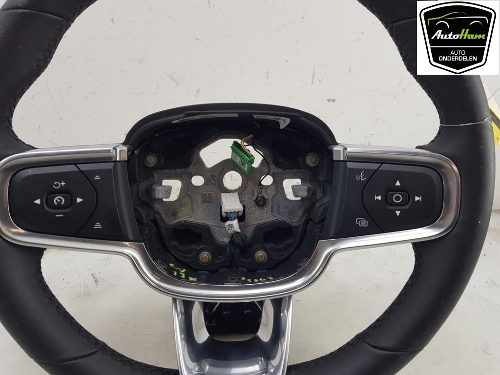 Stuur Volvo XC40 (XZ) (2020-06/..) 31690983, Auto-onderdelen, Besturing, Gebruikt, Siegburger Straße 229, Köln 50679, , Duitsland