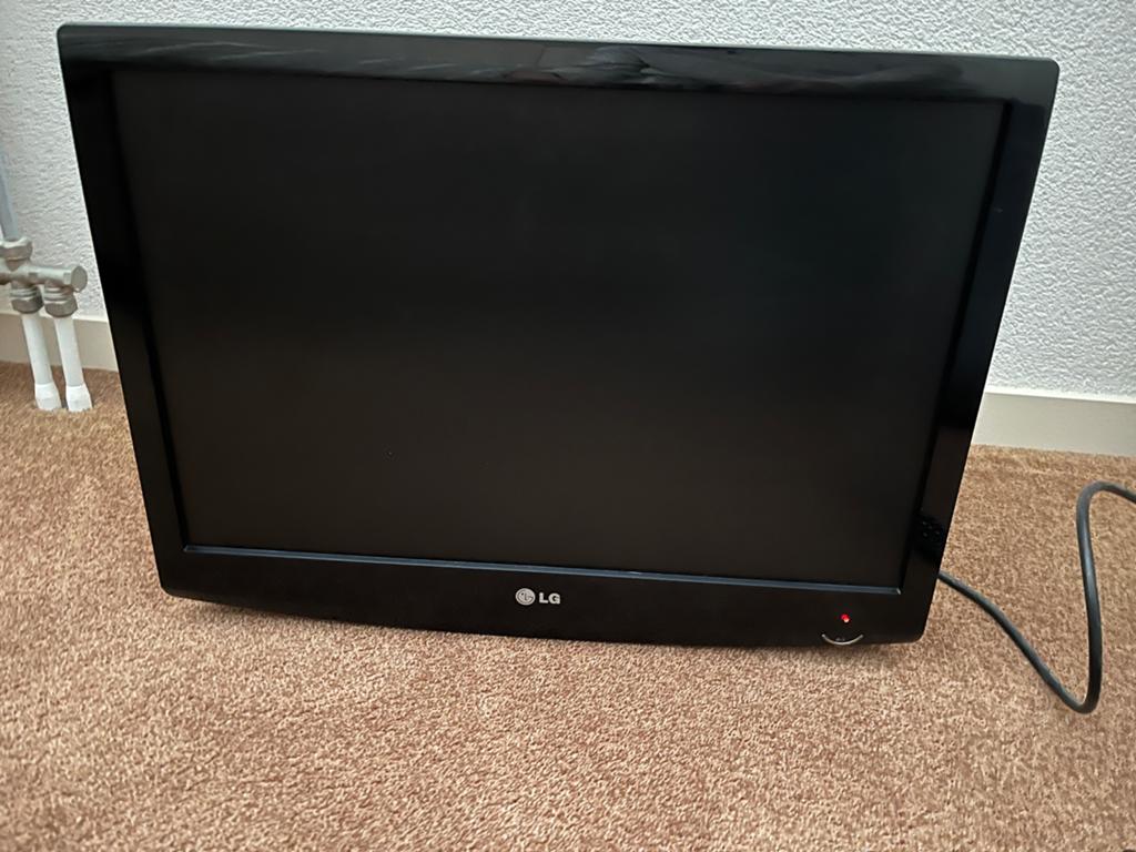 LG televisie 22 inch, Audio, Tv en Foto, Televisies, Ophalen, Gebruikt, 50 Hz, 40 tot 60 cm