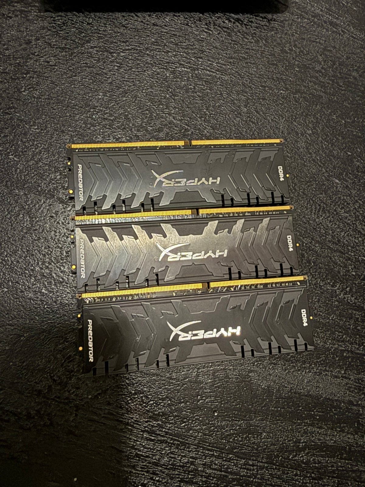 3x Ram HYPER X/KINGSTON/ DDR4 /16gb 3.200MT/s Werkgeheugen, Computers en Software, RAM geheugen, DDR4, Ophalen of Verzenden, Zo goed als nieuw