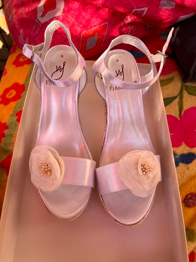 Prachtige Fiarucci Bridal Bruids/Zomer schoenen 39, Schoenen met lage hakken, Overige kleuren, Nieuw, Ophalen of Verzenden