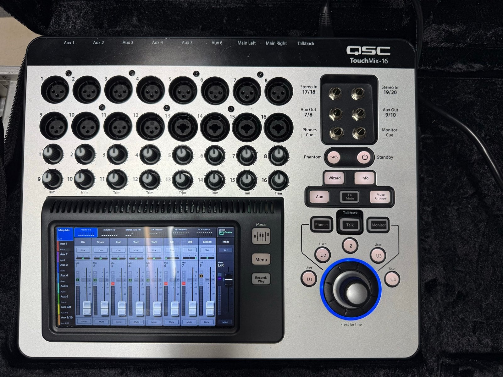 QSC TouchMix-16 digitale mixer met orginele draagtas, Muziek en Instrumenten, Mengpanelen, Ophalen of Verzenden, Zo goed als nieuw