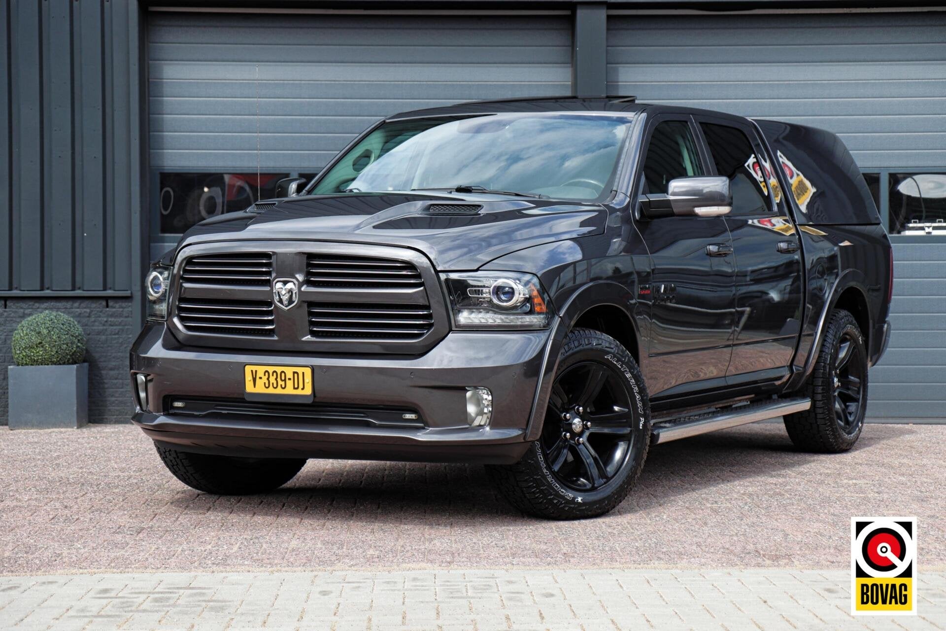 Dodge Ram 1500 5.7 V8 Crew Cab |1e EIGENAAR|SCHUIFDAK|300 LI, Auto's, Automaat, Gebruikt, 5654 cc, Met garantie (alle)
