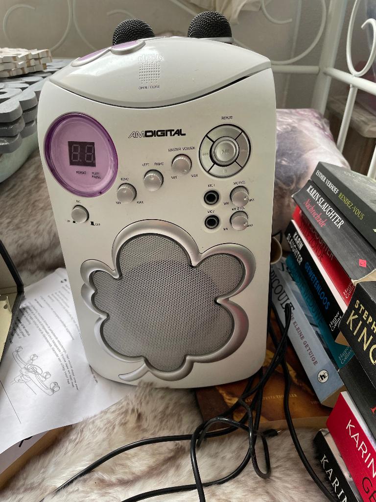 Karaoke set met 2 microfoons, tevens cd speler., Ophalen of Verzenden, Gebruikt, Complete set