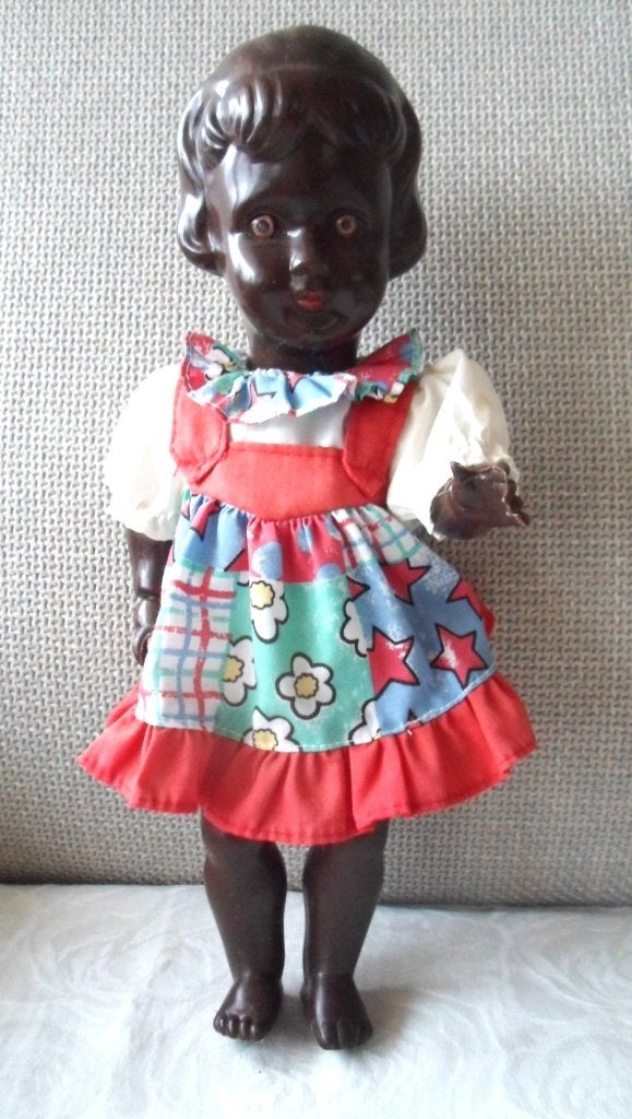 Wildebras donkergetinte pop. Rechte pony. 30 cm, Ophalen of Verzenden, Pop