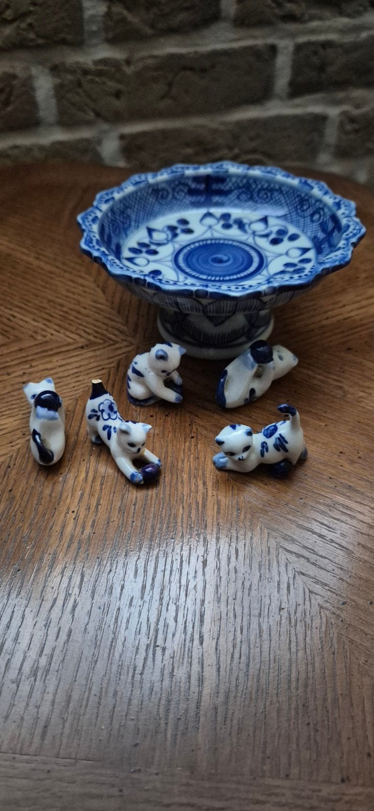 schaaltje en 5 delftsblauwe poesjes., Ophalen