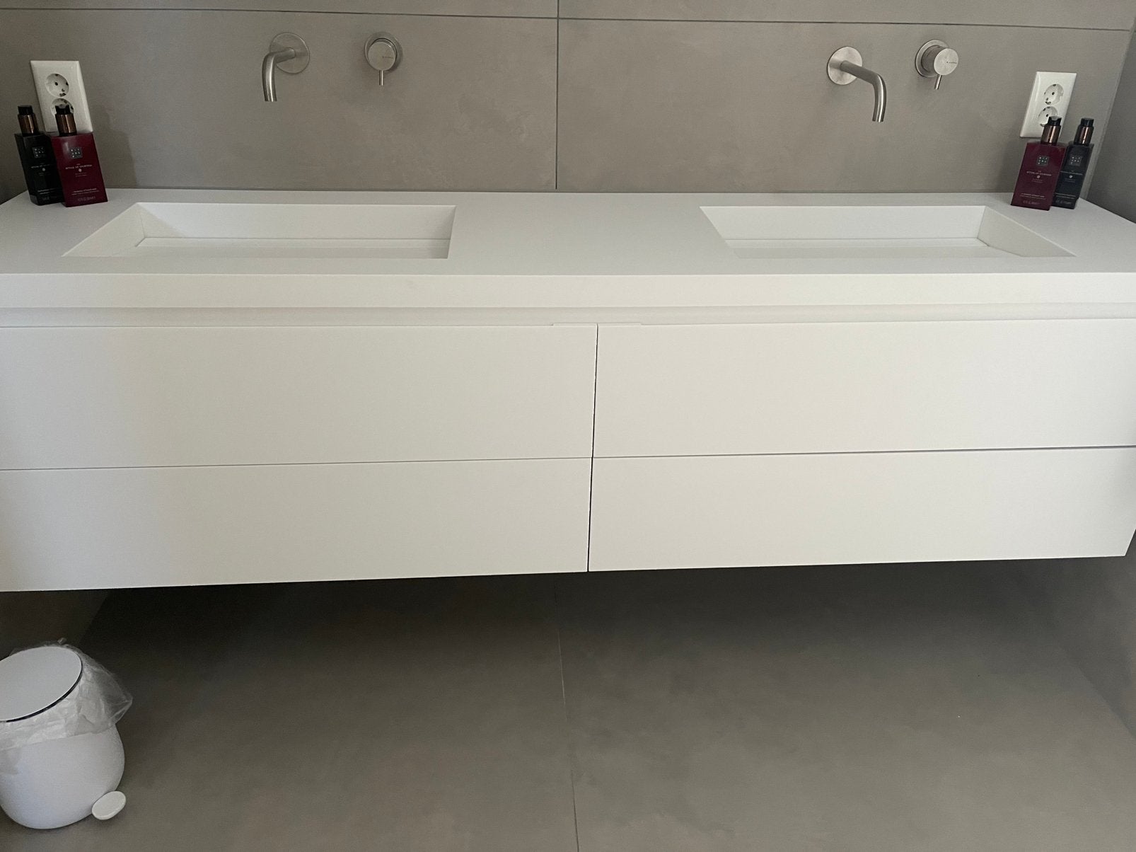 Wastafel 2 meter B dutch zonder meubel, Huis en Inrichting, Ophalen, Nieuw, 200 cm of meer, Minder dan 25 cm