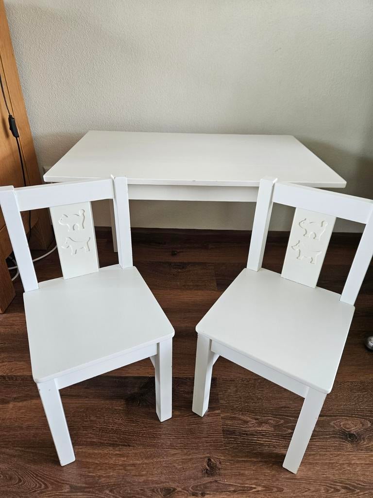 Ikea kinder speeltafel met stoeltjes, Ophalen, Gebruikt
