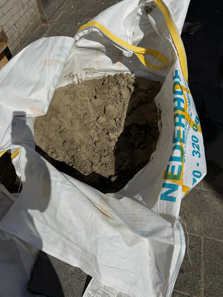 Gratis straatzand ophalen (kruiwagen of 3/4 vol), Ophalen, Gebruikt, Straatzand