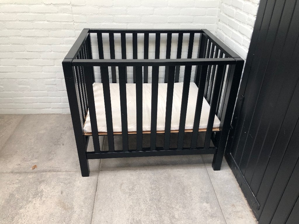 Zwarte kinderbox inclusief matrasje, Kinderen en Baby's, Boxen, Ophalen, Gebruikt, Rechthoekig