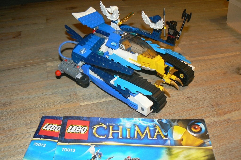 Te koop: Lego Chima 11 stuks met boekjes, Kinderen en Baby's, Speelgoed | Duplo en Lego, Ophalen of Verzenden, Gebruikt, Compleet