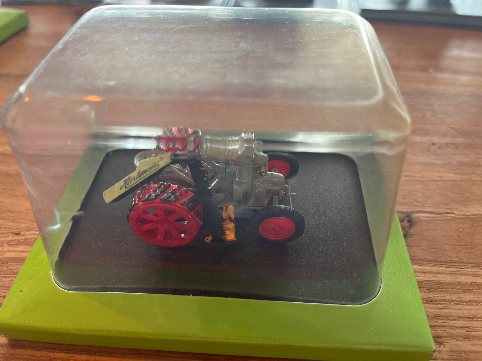 Hürlimann 1 K 10 - 1930 Model Tractor in Display Case, Ophalen of Verzenden, Zo goed als nieuw, Overige typen, Overige merken