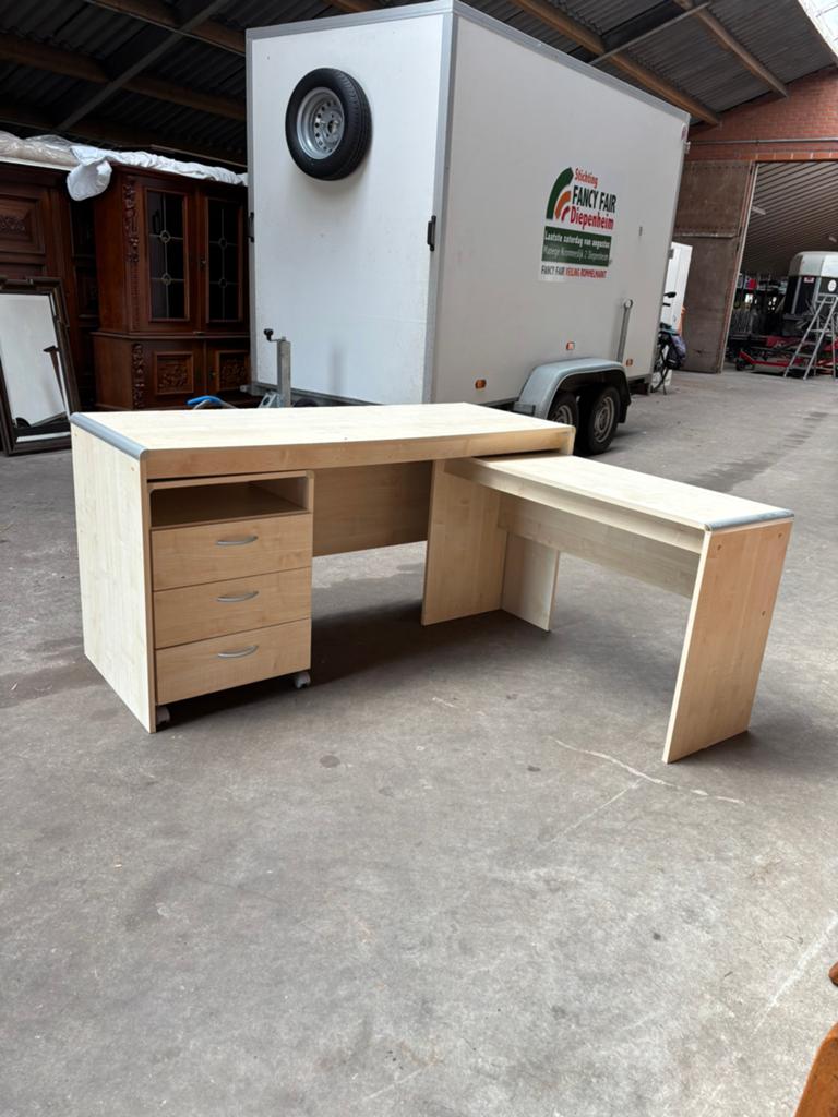 Bureau, Ophalen, Gebruikt