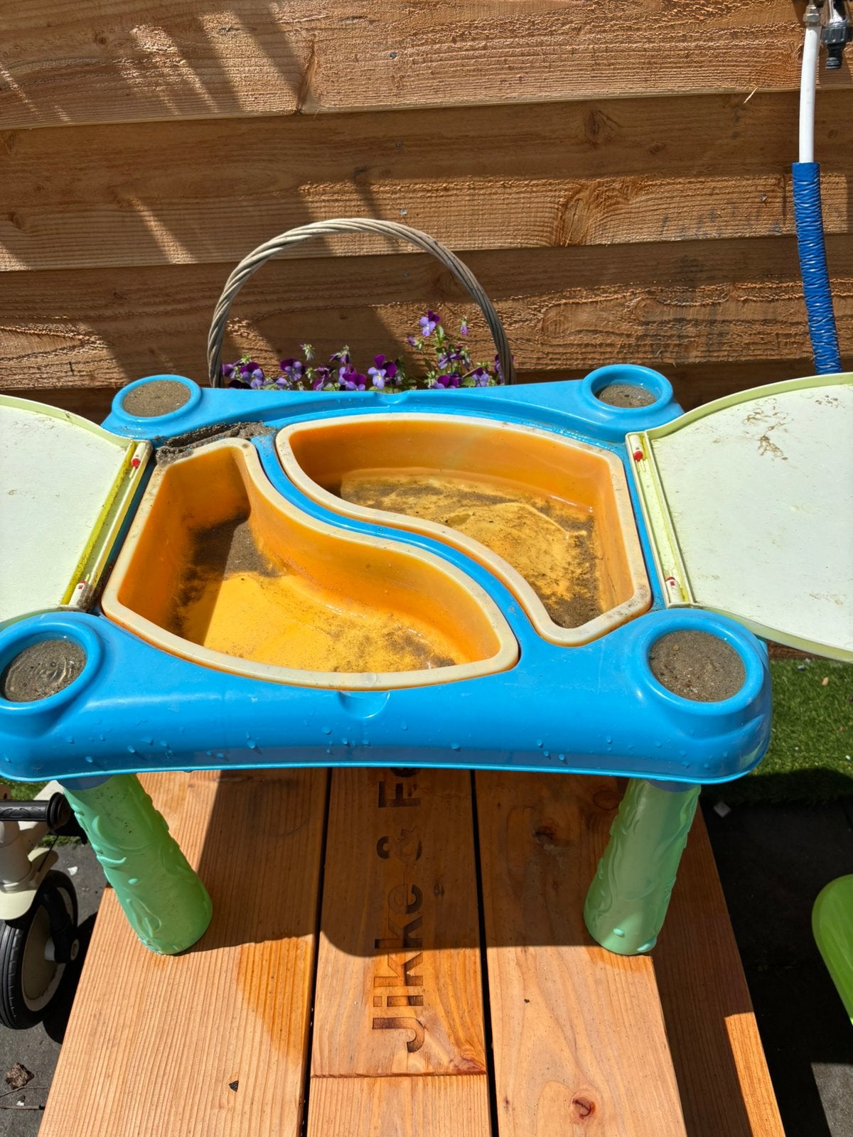 Watertafel gratis, Ophalen, Zo goed als nieuw