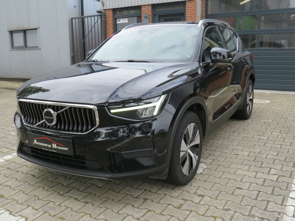 Volvo XC40 1.5 T4 Recharge Inscription Hybride BJ: 11-2022, Stof, Gebruikt, Zwart, Zwart
