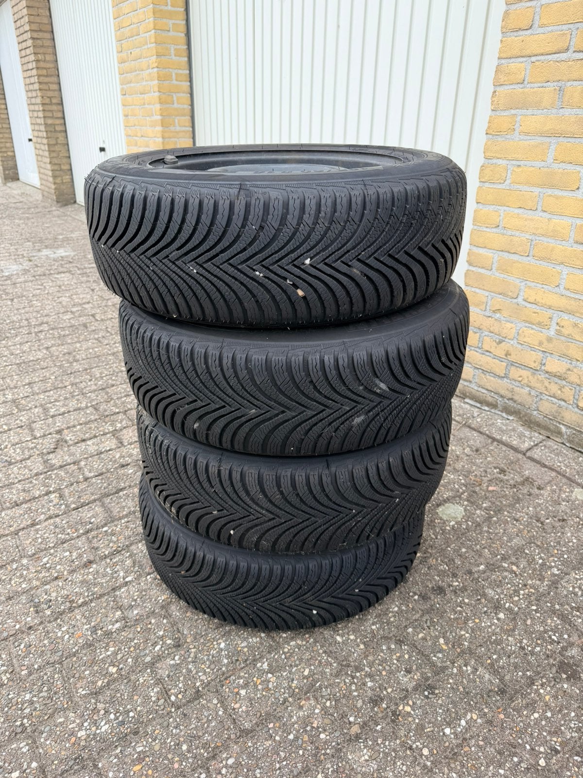 Set 4 Michelin Alpin 5 Winterbanden 195/60 R16 stalen velgen, Auto-onderdelen, Ophalen, 16 inch, Banden en Velgen, Winterbanden