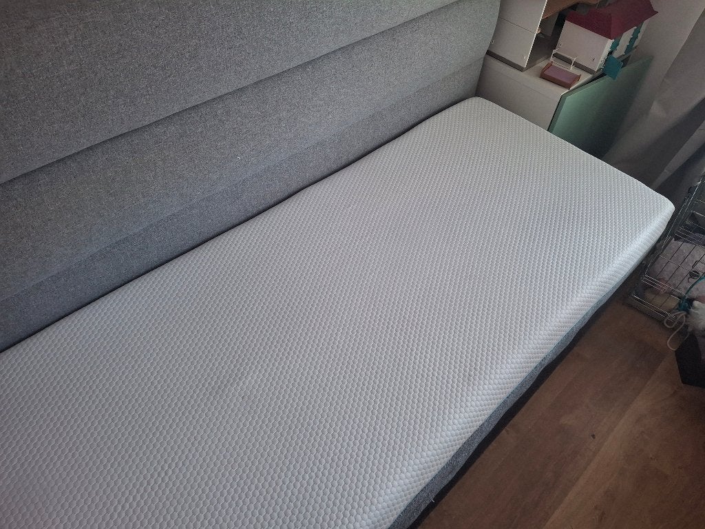 Boxspring incl swiss sense matras (70x200) t.e.a.b., Huis en Inrichting, Ophalen, Bruin, Zo goed als nieuw, 200 cm