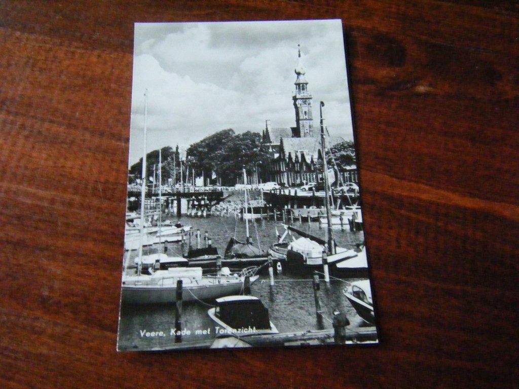 K43 - Veere - Kade - Schepen - Mooi/Oud, Verzamelen, Ophalen of Verzenden, 1960 tot 1980, Zeeland
