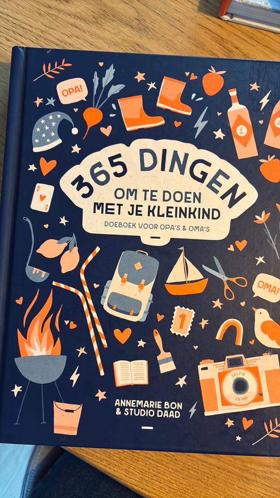 Annemarie Bon - 365 dingen om te doen met je kleinkind, Boeken, Ophalen of Verzenden, Zo goed als nieuw, Annemarie Bon