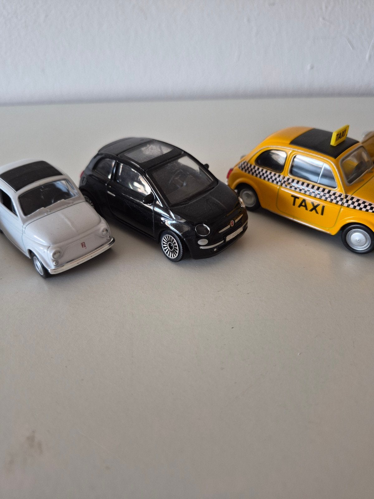 Set van 6 Fiat 500 modelauto's - diverse uitvoeringen, Ophalen of Verzenden, Gebruikt
