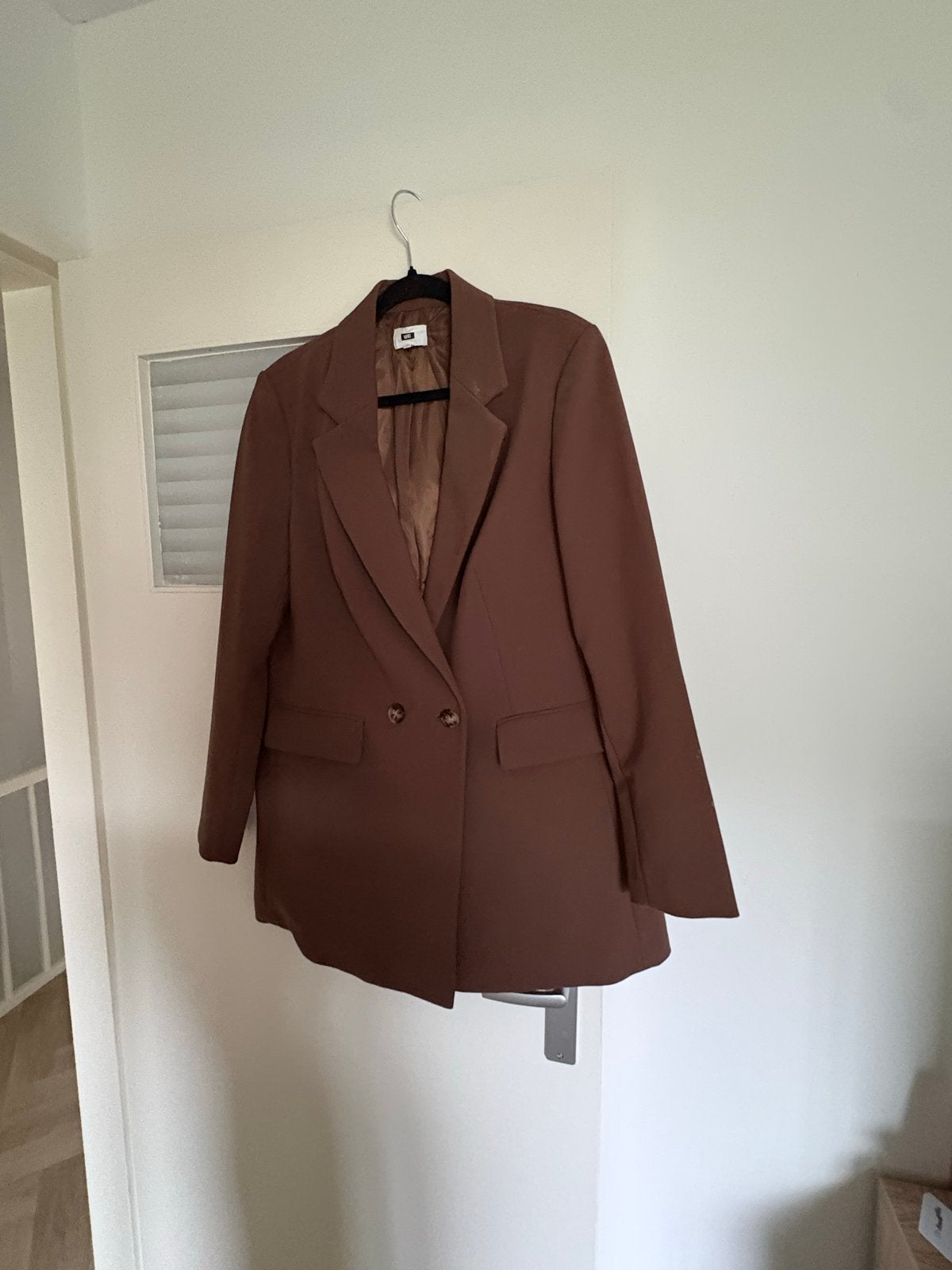 Stijlvolle bruine blazer - maat 42, Bruin, Maat 42/44 (L), Ophalen of Verzenden, Zo goed als nieuw