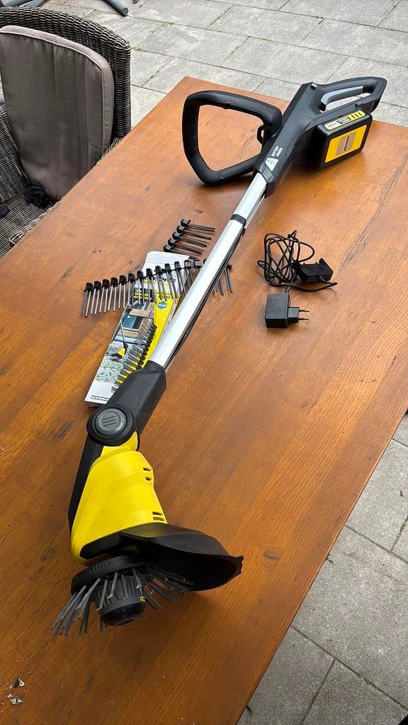 Karcher onkruidverwijderaar., Ophalen, Zo goed als nieuw, Elektrisch
