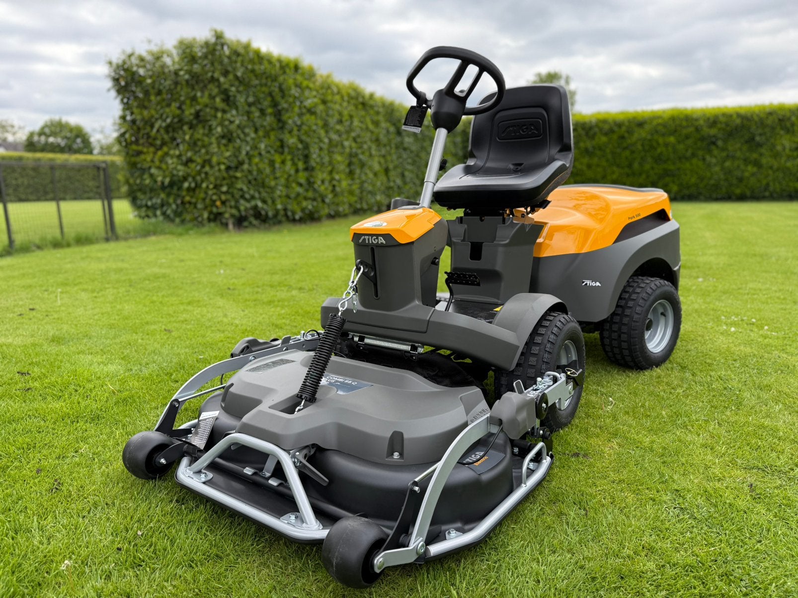 Stiga park 500 met stuurbekrachtiging NIEUW opvoorraad!, Ophalen, Nieuw, Mulchfunctie, 90 tot 120 cm